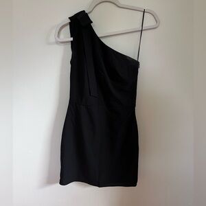 Molly Bracken Black One-Shoulder Dress